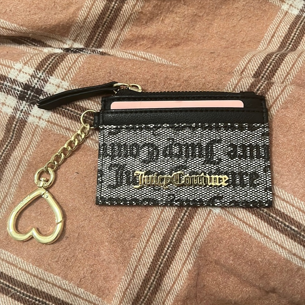 Juicy Couture Card Holder with heart keychain 🤍